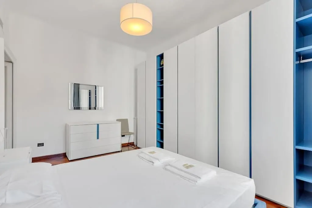 Appartamento Romagna 2 - Affitti Brevi Italia Milan Apartment